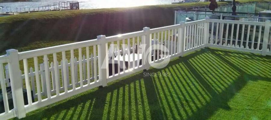 Cỏ nhân tạo trong trang trí, tạo cảnh quan